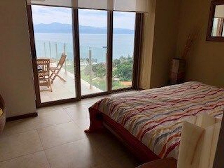 Amazing Condo at ALAMAR, 3 Bedroom. Simply Beautiful!