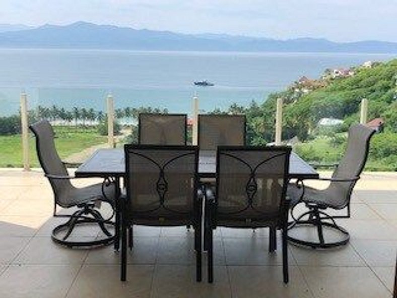 Beautiful Condo in ALAMAR with fabulous OCEAN VIEW