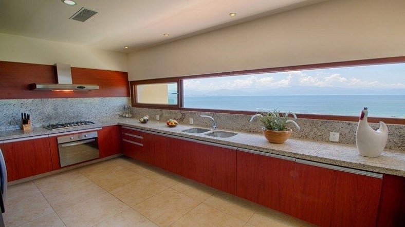 Beautiful Condo in ALAMAR with fabulous OCEAN VIEW