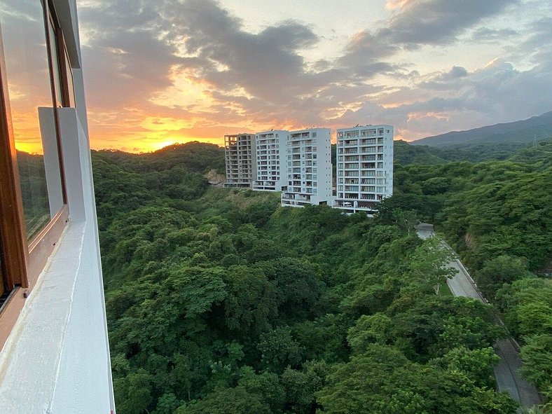 Precioso Condo en ALAMAR con fabulosa VISTA AL MAR